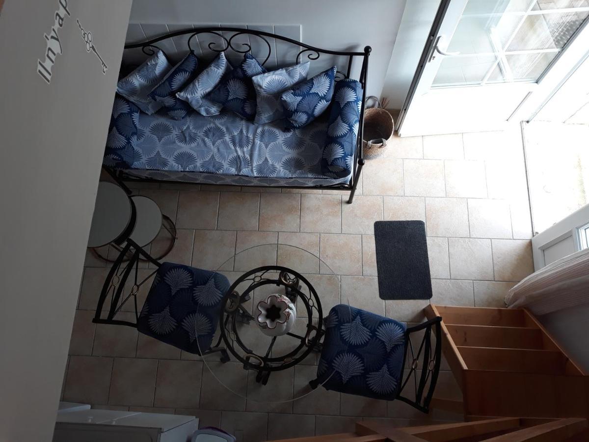 Chambres D'Hotes Elvire Et Laurent Barbey Сент-Мари-дю-Мон Экстерьер фото